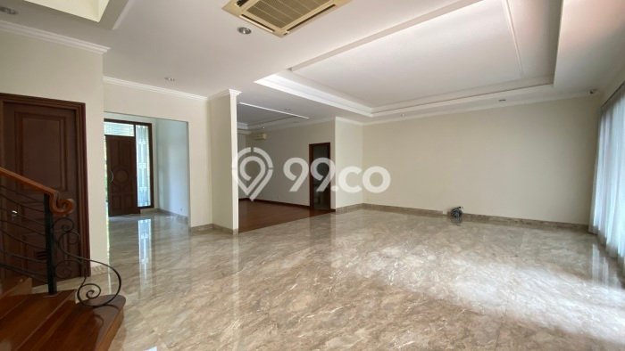 Lokasi terbaik! Rumah siap pakai dikontrakkan di Menteng LB 600m2 Lokasi terbaik! Rumah siap pakai dikontrakkan di Menteng LB 600m2
