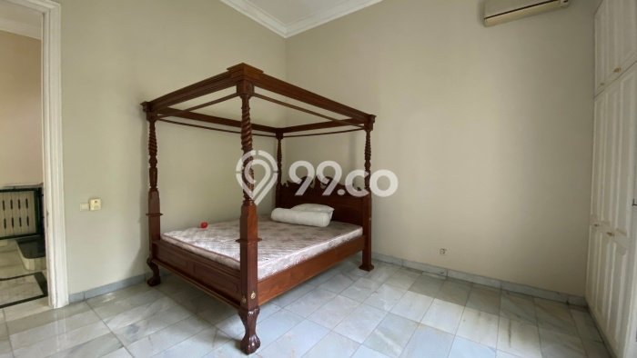Rumah kawasan Senayan, Siap Huni, LT 550m2m² Rumah kawasan Senayan, Siap Huni, LT 550m2m²