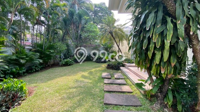 Rumah kawasan Senayan, Siap Huni, LT 550m2m² Rumah kawasan Senayan, Siap Huni, LT 550m2m²