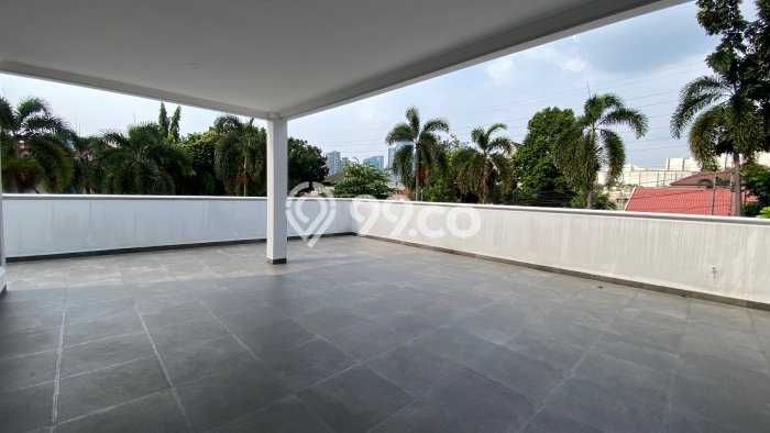 Hunian Eksklusif Siap Huni LT 830m2 di Kebayoran Baru, Jakarta Selatan Hunian Eksklusif Siap Huni LT 830m2 di Kebayoran Baru, Jakarta Selatan