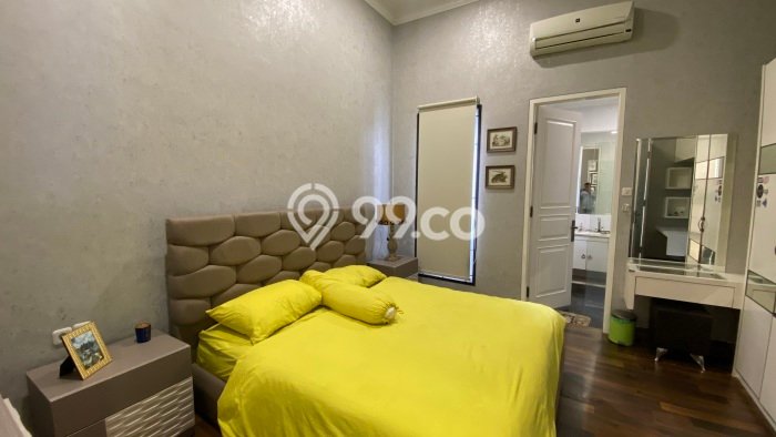 Rumah di Menteng, 5 KM, Akses Rumah Sakit, Luas 958m2m² Bangunan 600m2m² Rumah di Menteng, 5 KM, Akses Rumah Sakit, Luas 958m2m² Bangunan 600m2m²