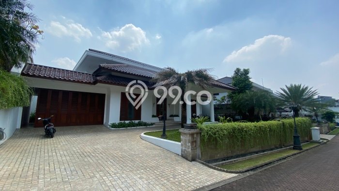 Jual Rumah Luas Elegan Dengan View Eksklusif di Kemang, Jakarta Selatan Jual Rumah Luas Elegan Dengan View Eksklusif di Kemang, Jakarta Selatan