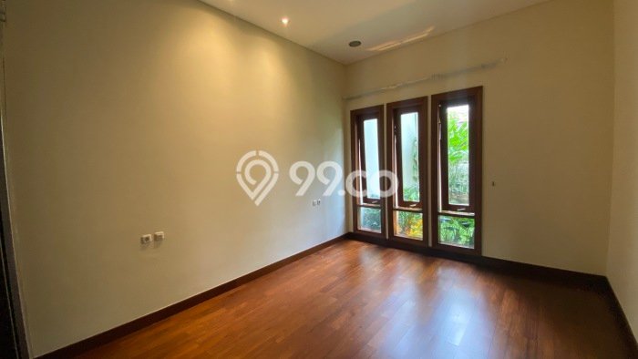 Rumah di , Akses ke Fasilitas, LT 600m2m² Rumah di , Akses ke Fasilitas, LT 600m2m²