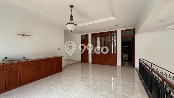 Dijual Rumah Luas Megah Dengan View Cantik di Pejaten, Jakarta Selatan Dijual Rumah Luas Megah Dengan View Cantik di Pejaten, Jakarta Selatan