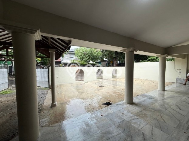 Rumah Kontrakan Jakarta Selatan LT 350m2 LB 300m2 Area Senopati Rumah Kontrakan Jakarta Selatan LT 350m2 LB 300m2 Area Senopati