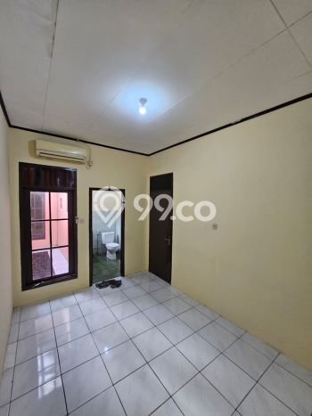 Disewakan Rumah Konsep Minimalis di Cilandak Jakarta Selatan dengan 6 KT Disewakan Rumah Konsep Minimalis di Cilandak Jakarta Selatan dengan 6 KT