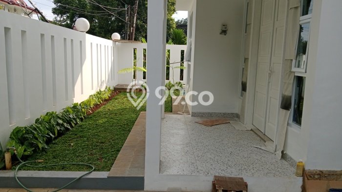 Hunian Mewah Siap Huni LT 150m2 di Cinere, Depok Hunian Mewah Siap Huni LT 150m2 di Cinere, Depok