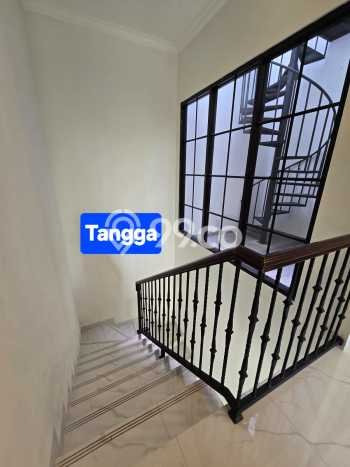 Rumah Luxury Modern Tanpa Renovasi di BSD Vanya Park Tangerang Rumah Luxury Modern Tanpa Renovasi di BSD Vanya Park Tangerang