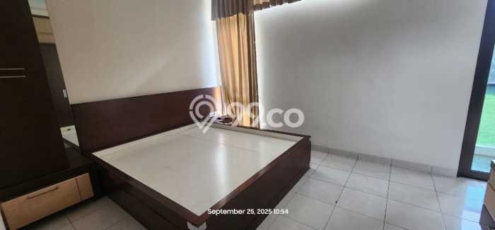 NEW LISTING! Rumah kawasan , Siap Huni, 3 KM, Dekat Tangerang, Tangerang, Luas 162m2m² LB 160m2m² NEW LISTING! Rumah kawasan , Siap Huni, 3 KM, Dekat Tangerang, Tangerang, Luas 162m2m² LB 160m2m²