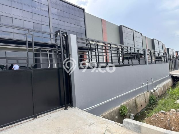 Unit Gudang disewakan di Legok Tangerang dengan LT 600m2 / LB 576m2 Unit Gudang disewakan di Legok Tangerang dengan LT 600m2 / LB 576m2