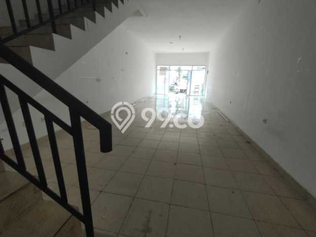 PELUANG EMAS! Ruko di Gading Serpong, Luas 202m², Pusat Bisnis PELUANG EMAS! Ruko di Gading Serpong, Luas 202m², Pusat Bisnis
