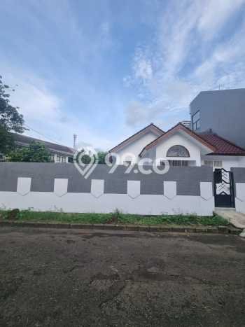 Rumah Terawat kawasan Serpong Villa Melati Mas, Tangerang Selatan, Luas 270m² LB 100m² HARGA MENARIK! Rumah Terawat kawasan Serpong Villa Melati Mas, Tangerang Selatan, Luas 270m² LB 100m² HARGA MENARIK!