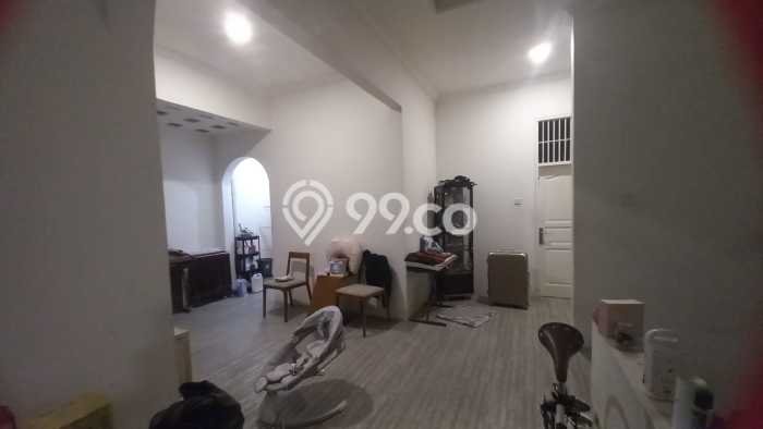 Rumah Luas Asri 2 KT Siap Huni di Serpong Villa Melati Mas Tangerang Selatan Rumah Luas Asri 2 KT Siap Huni di Serpong Villa Melati Mas Tangerang Selatan