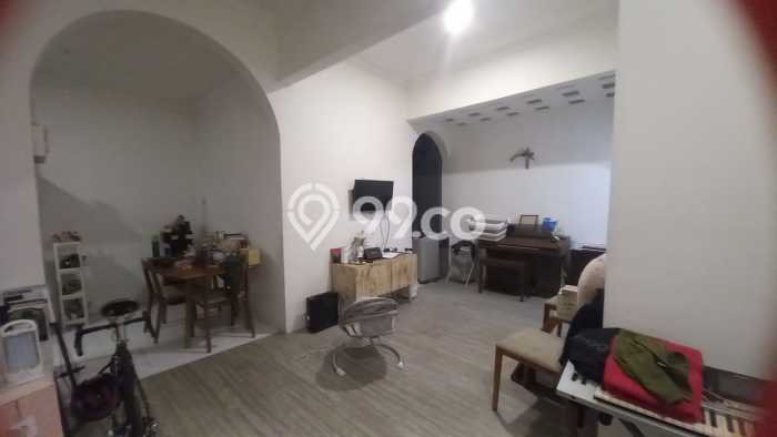 Rumah Luas Asri 2 KT Siap Huni di Serpong Villa Melati Mas Tangerang Selatan Rumah Luas Asri 2 KT Siap Huni di Serpong Villa Melati Mas Tangerang Selatan