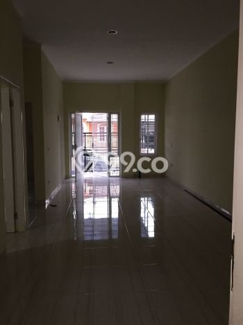 Rumah Luas Asri 2 KT Siap Pakai di BSD City Tangerang Rumah Luas Asri 2 KT Siap Pakai di BSD City Tangerang