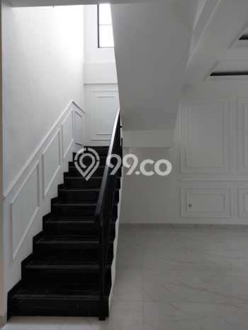 HARGA SPESIAL! Rumah area Kebon Jeruk, Jakarta Barat, Luas 144m² Bangunan 250m² BISA KPR! HARGA SPESIAL! Rumah area Kebon Jeruk, Jakarta Barat, Luas 144m² Bangunan 250m² BISA KPR!