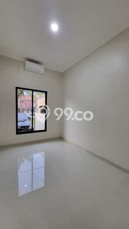 Dijual Rumah Strategis Bagus Punya 4 KT di Serpong Utara Tangerang Selatan SHM Dijual Rumah Strategis Bagus Punya 4 KT di Serpong Utara Tangerang Selatan SHM