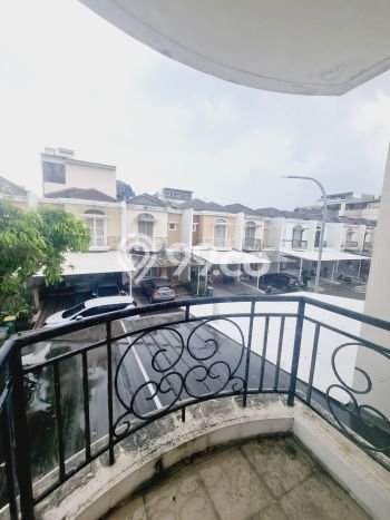 Rumah area Green Lake City, Jakarta Barat, LT 90m² LB 120m² - INVESTASI TERBAIK! Rumah area Green Lake City, Jakarta Barat, LT 90m² LB 120m² - INVESTASI TERBAIK!