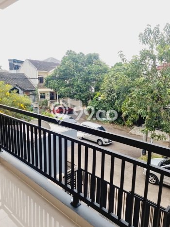 Hunian Nyaman Asri 4 KT Siap Huni di Serpong Villa Melati Mas Tangerang Selatan Hunian Nyaman Asri 4 KT Siap Huni di Serpong Villa Melati Mas Tangerang Selatan