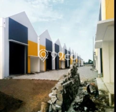 Area Ramai! Gudang Dijual di Krian untuk Bisnis Luas Bangunan 360m2 Area Ramai! Gudang Dijual di Krian untuk Bisnis Luas Bangunan 360m2