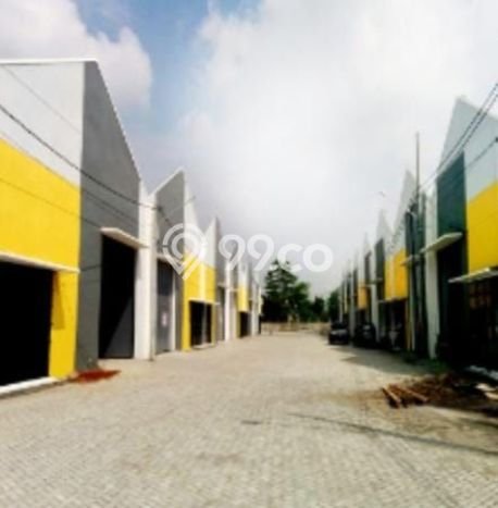 Area Ramai! Gudang Dijual di Krian untuk Bisnis Luas Bangunan 360m2 Area Ramai! Gudang Dijual di Krian untuk Bisnis Luas Bangunan 360m2