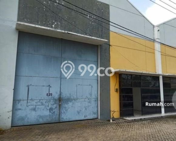 Area Ramai! Gudang Dijual di Krian untuk Bisnis Luas Bangunan 360m2 Area Ramai! Gudang Dijual di Krian untuk Bisnis Luas Bangunan 360m2