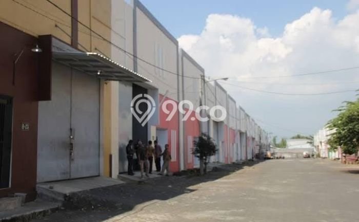 Gudang Dijual Lokasi Stratagis di Karangploso Malang Cocok untuk Bisnis Gudang Dijual Lokasi Stratagis di Karangploso Malang Cocok untuk Bisnis