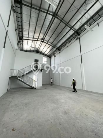 Gudang Dijual di Manyar LT 504m2, LB 346m2 untuk Investasi Gudang Dijual di Manyar LT 504m2, LB 346m2 untuk Investasi