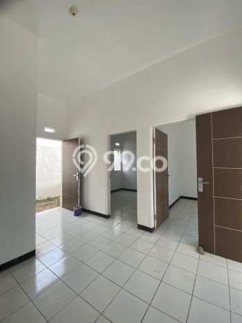 Kesempatan Langka Memiliki Rumah 2 KT 1 KM di Kawasan Komersial Pacet, Mojokerto Kesempatan Langka Memiliki Rumah 2 KT 1 KM di Kawasan Komersial Pacet, Mojokerto