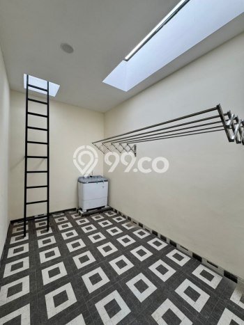 Dijual Segera Kost 13 Kamar, 15 Kamar Mandi di Lowokwaru, Malang, Luas 305m2 Dijual Segera Kost 13 Kamar, 15 Kamar Mandi di Lowokwaru, Malang, Luas 305m2