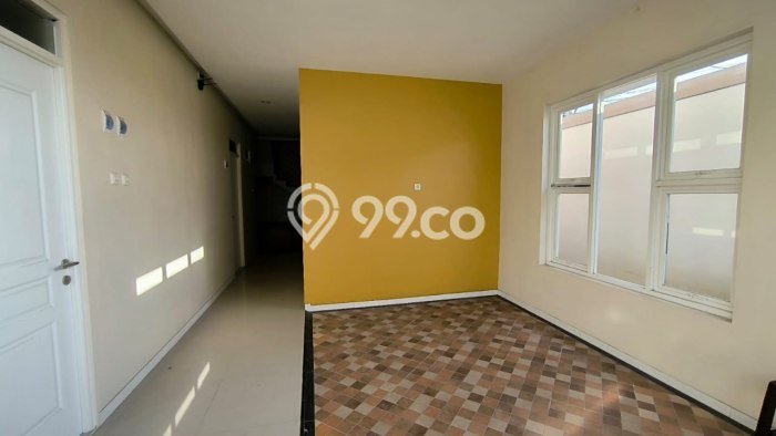 Unit Kost Dijual di Lowokwaru dengan 11 Kamar Tidur & Luas Bangunan 240m2 Unit Kost Dijual di Lowokwaru dengan 11 Kamar Tidur & Luas Bangunan 240m2