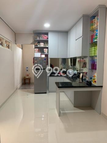 Rumah Kost untuk Dijual di Lowokwaru dengan 6 KT, 4 KM, Luas 200m2 Rumah Kost untuk Dijual di Lowokwaru dengan 6 KT, 4 KM, Luas 200m2