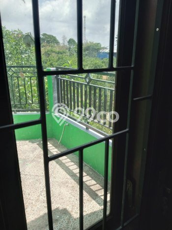 For Sale Rumah 3 Kamar Lokasi Ideal Nyaman dan Strategis di Junrejo For Sale Rumah 3 Kamar Lokasi Ideal Nyaman dan Strategis di Junrejo