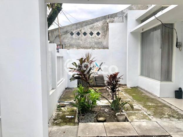 Rumah Strategis Modern Lb 170m2 di Blimbing, Malang Rumah Strategis Modern Lb 170m2 di Blimbing, Malang