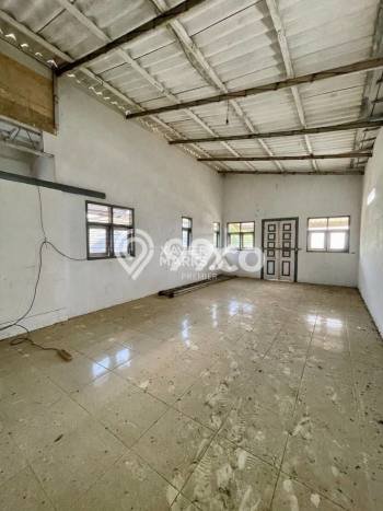 Vila Terawat di Kedungkandang, Area 537m2m², Lokasi Strategis dengan jalan bagus Vila Terawat di Kedungkandang, Area 537m2m², Lokasi Strategis dengan jalan bagus