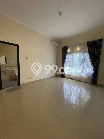 Disewakan! Rumah 4 Kamar Tidur &
3 Kamar Mandi di Villa Puncak Tidar, Malang Disewakan! Rumah 4 Kamar Tidur &
3 Kamar Mandi di Villa Puncak Tidar, Malang