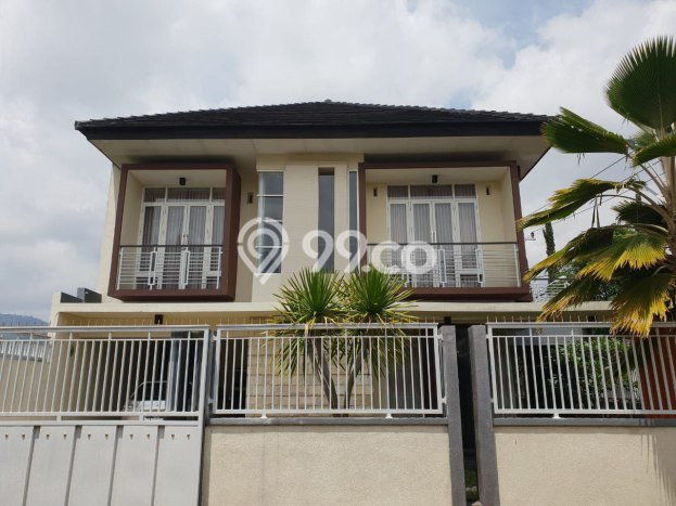 Vila di Batu, Ukuran 273m2m², Lokasi Strategis untuk usaha Vila di Batu, Ukuran 273m2m², Lokasi Strategis untuk usaha