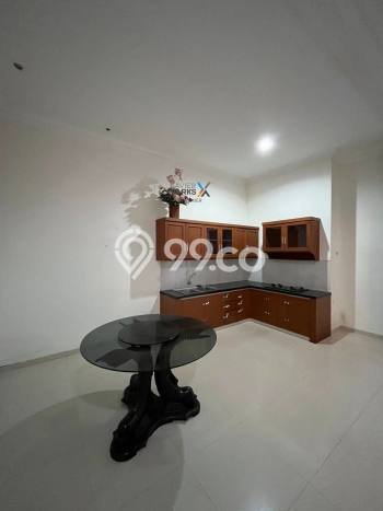 Rumah Kontrakan Malang LT 200m2 LB 120m2 Area Araya Rumah Kontrakan Malang LT 200m2 LB 120m2 Area Araya