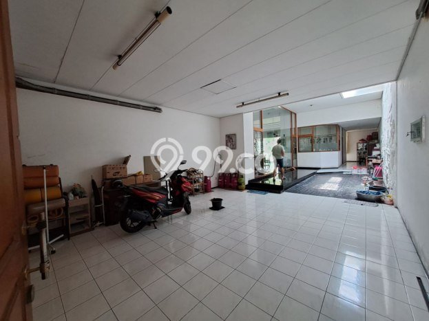 Hunian Eksklusif Siap Huni LT 735m2 di Klojen, Malang Hunian Eksklusif Siap Huni LT 735m2 di Klojen, Malang
