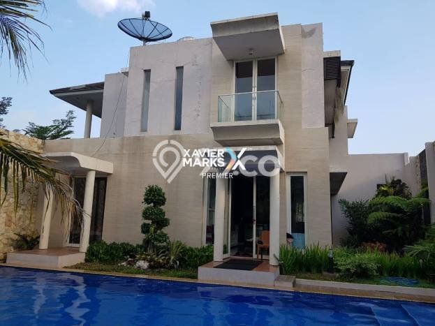 Rumah Luxury Modern Tanpa Renovasi di Araya Malang Rumah Luxury Modern Tanpa Renovasi di Araya Malang