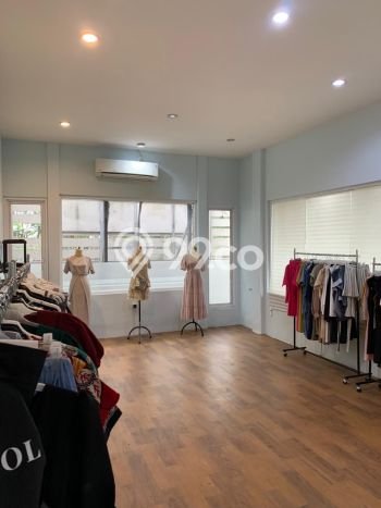 Lokasi Strategis! Dijual Ruko Bisnis di Klojen, Malang Kondisi Baik Lokasi Strategis! Dijual Ruko Bisnis di Klojen, Malang Kondisi Baik