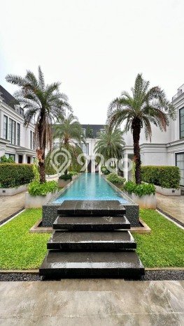 Rumah Elit LB 305m2 Siap Pakai Desain Elegan di Kemang, Jakarta Selatan Rumah Elit LB 305m2 Siap Pakai Desain Elegan di Kemang, Jakarta Selatan