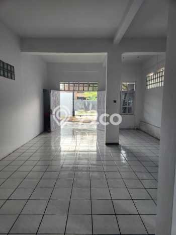 Disewakan! Rumah 13 Kamar Tidur &
4 Kamar Mandi di Pasteur, Bandung Disewakan! Rumah 13 Kamar Tidur &
4 Kamar Mandi di Pasteur, Bandung