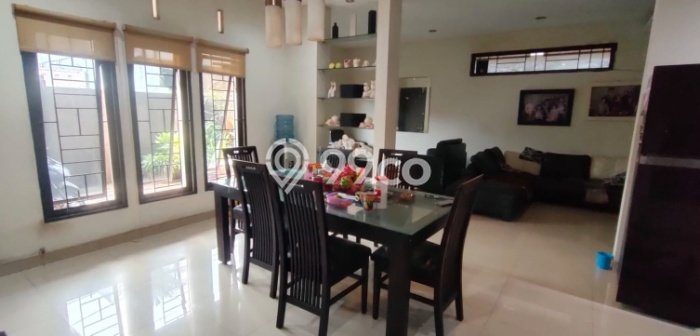 Dijual Hunian Rumah Terawat 3 KT di Sudirman, Bandung Dijual Hunian Rumah Terawat 3 KT di Sudirman, Bandung