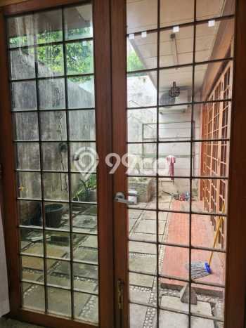 Disewakan! Rumah 8 Kamar Tidur &
5 Kamar Mandi di Setra Sari, Bandung Disewakan! Rumah 8 Kamar Tidur &
5 Kamar Mandi di Setra Sari, Bandung