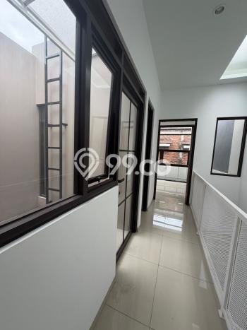 Rumah Luas Asri 3 KT Siap Huni di Taman Kopo Indah Bandung Rumah Luas Asri 3 KT Siap Huni di Taman Kopo Indah Bandung