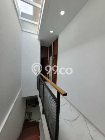 For Sale! Luxury House LT 138m2 Desain Elegan di Setra Duta For Sale! Luxury House LT 138m2 Desain Elegan di Setra Duta