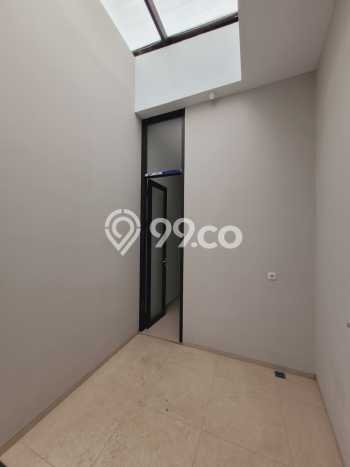 For Sale! Luxury House LT 138m2 Desain Elegan di Setra Duta For Sale! Luxury House LT 138m2 Desain Elegan di Setra Duta