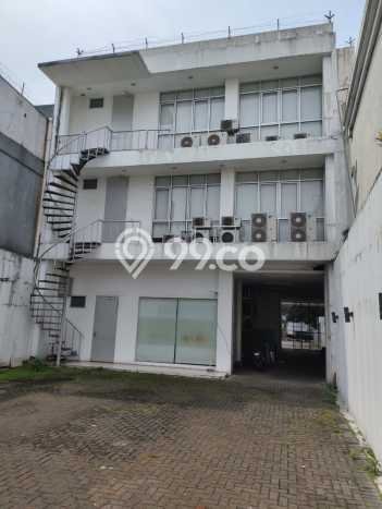 Area Ramai! Kantor Dijual di Coblong untuk Bisnis Luas Bangunan 700m2 Area Ramai! Kantor Dijual di Coblong untuk Bisnis Luas Bangunan 700m2