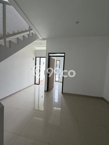 Rumah Luas Asri 3 KT Siap Huni di Taman Kopo Indah Bandung Rumah Luas Asri 3 KT Siap Huni di Taman Kopo Indah Bandung